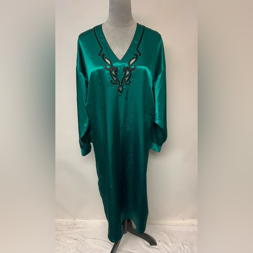 Victoria’s Secret Emerald Satin Kaftan Nightgown Loungewear Vintage Women’s SZ S